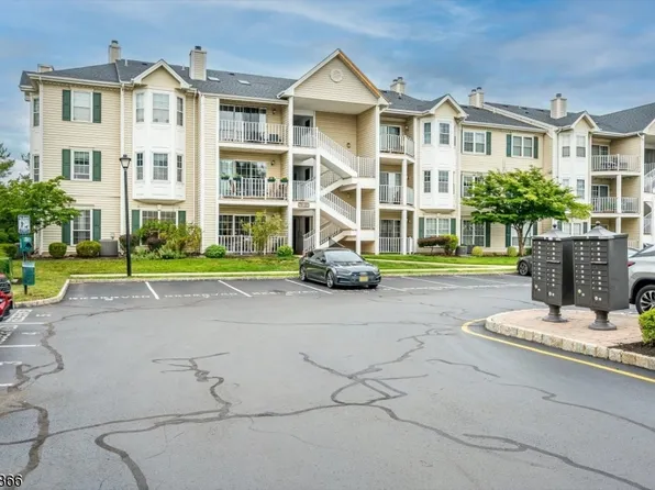 76 Clay St #76, North Brunswick Twp., NJ 08902