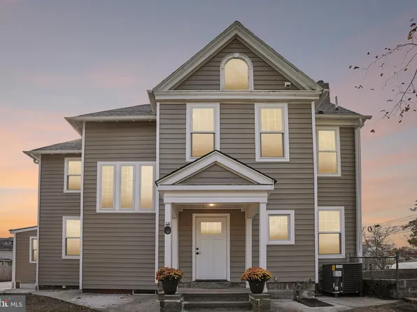 100 W Chester Pike, Ridley Park, PA 19078