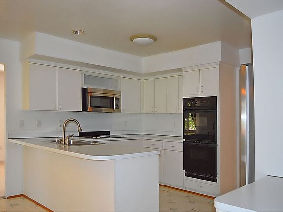 2nd image of 6361 Timberwood S