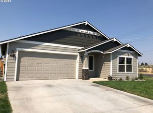 2487 NW Valley View Dr, Hermiston, OR 97838