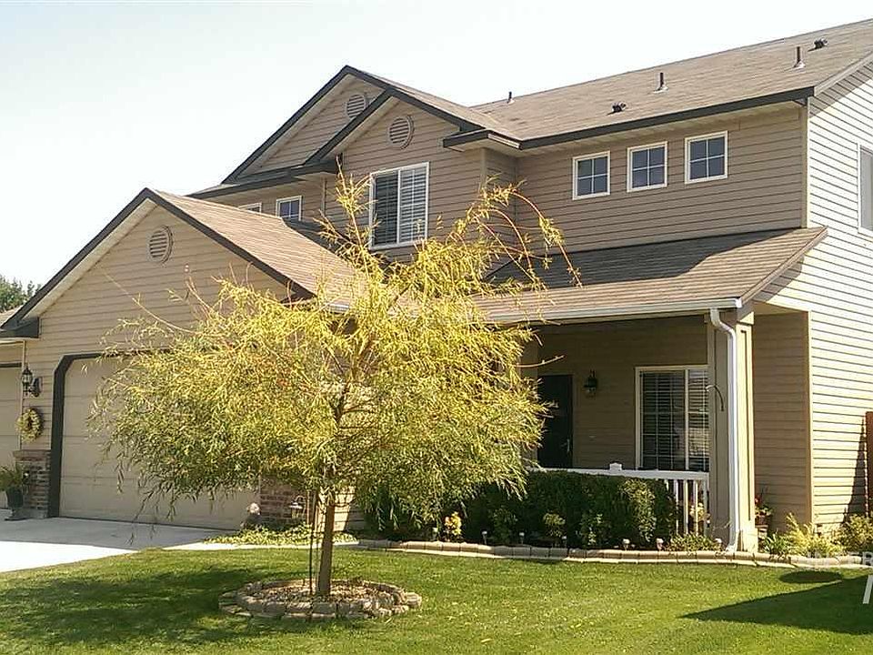 1st image of 19580 Portsmouth Dr