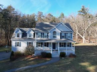 26 Farwell Rd, Tyngsboro, MA 01879