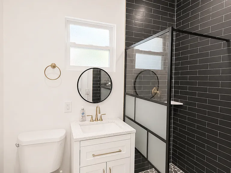 712 Nottingham Blvd #1 — Photo 3