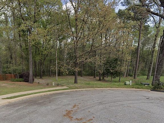 5th image of 403 Everwood Ct