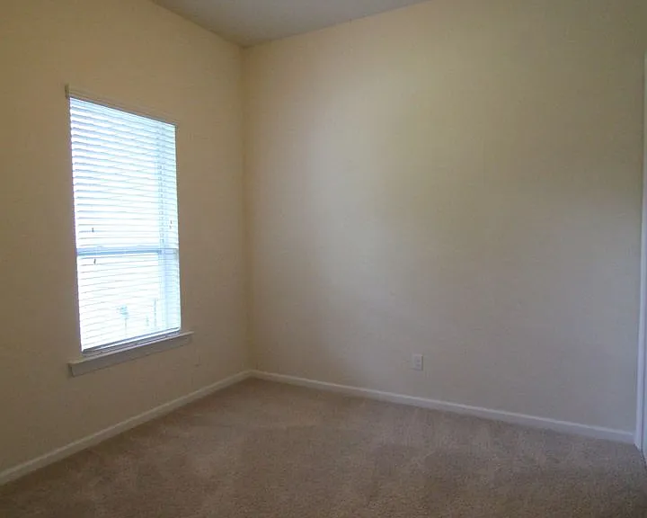 1044 Archibald Ave — Photo 30