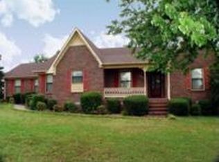 207 Slaterock Rd, Hazel Green, AL 35750