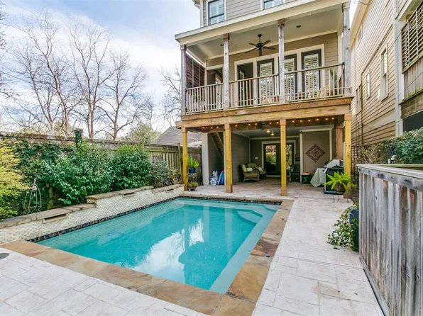 815 Aurora St, Houston, TX 77009