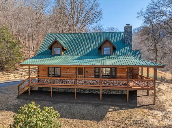 706 Ramble Ln, Canton, NC 28716