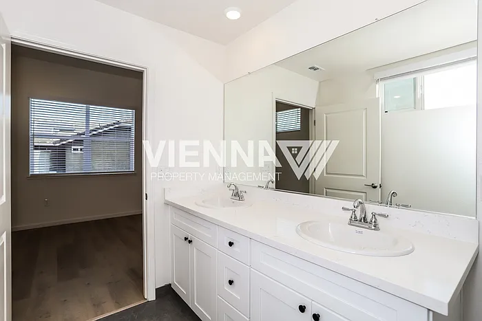 8086 Quiet Knolls Dr — Photo 30