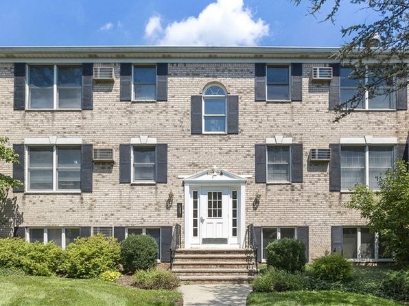 20 Charles St APT 2A