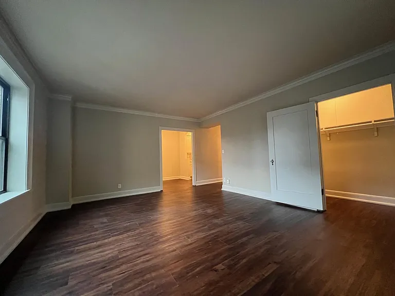 1 Bedroom, 1 Bath