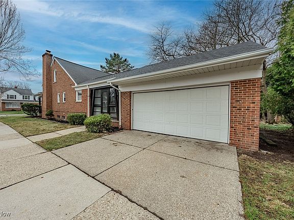 3rd image of 4955 Edsal Dr