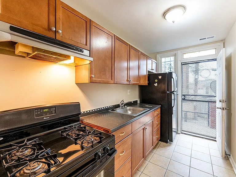 351 Parkland Pl SE — Photo 11