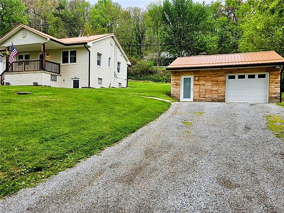 3rd image of 112 Patti Ln