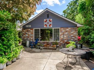 4840 SW Dogwood Dr, Lake Oswego, OR