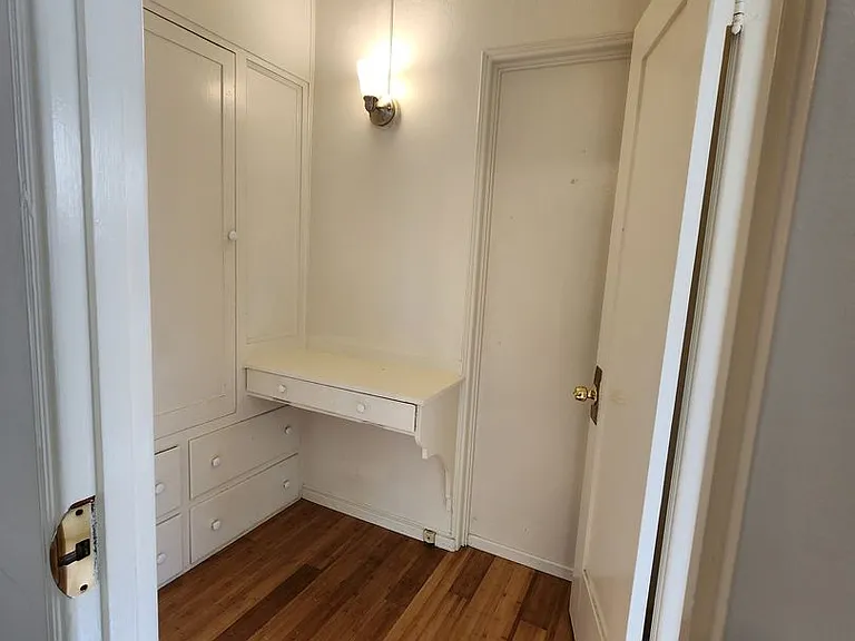 3802 Centre St #1-12 — Photo 11