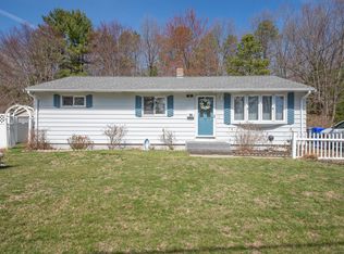 26 Roosevelt Blvd, Enfield, CT 06082