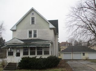 702 Woodward St, Beecher, IL