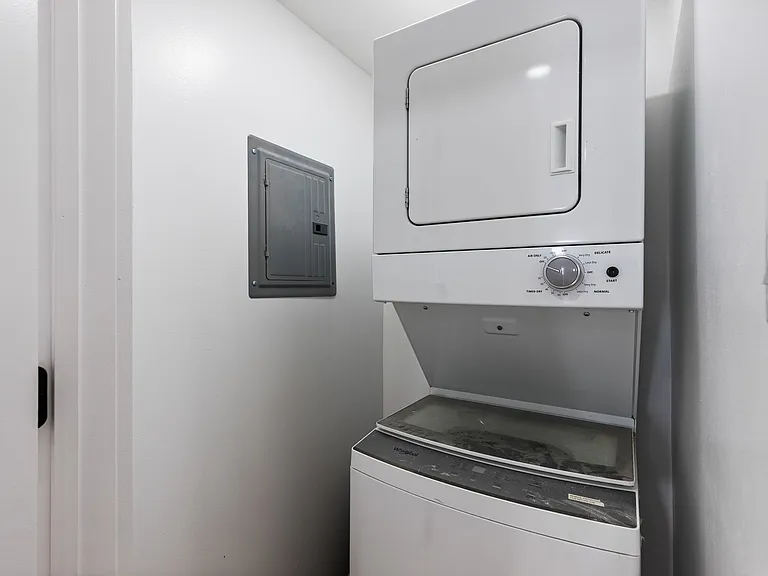 In-Unit Laundry