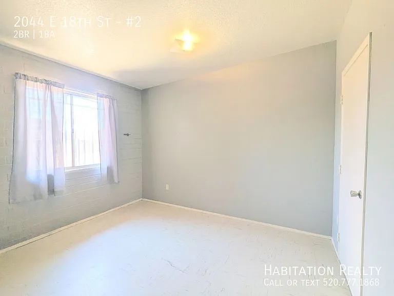 2044 E 18th St #2 — Photo 5