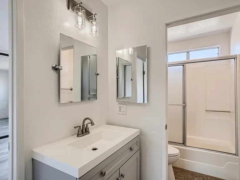 3825 Van Dyke Ave #6 — Photo 6