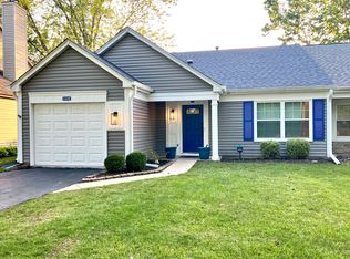 1328 Huntington Dr, Mundelein, IL 60060