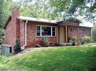 43 Edgewood Rd, Candler, NC 28715