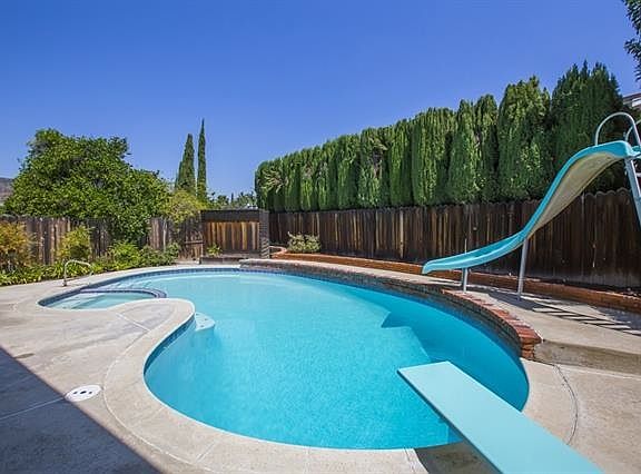 2nd image of 6856 Deerrun Pl