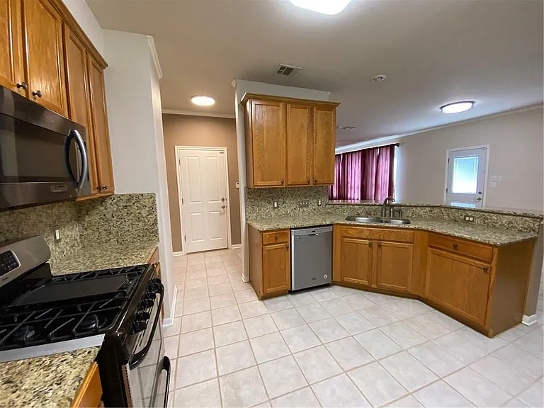 8811 Glen Canyon Dr — Photo 7