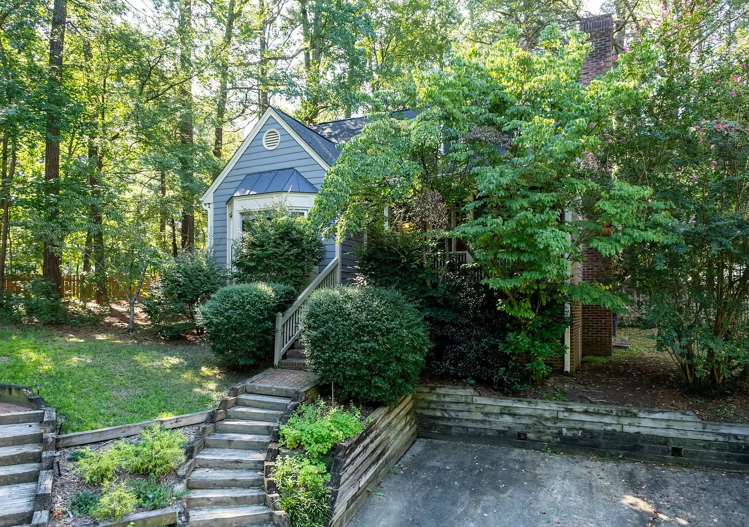 Four Bedroom Home! — Photo 2