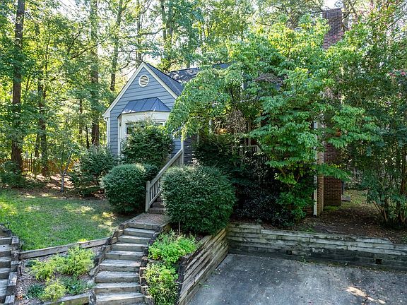 2nd image of 7 Weathergreen Ct