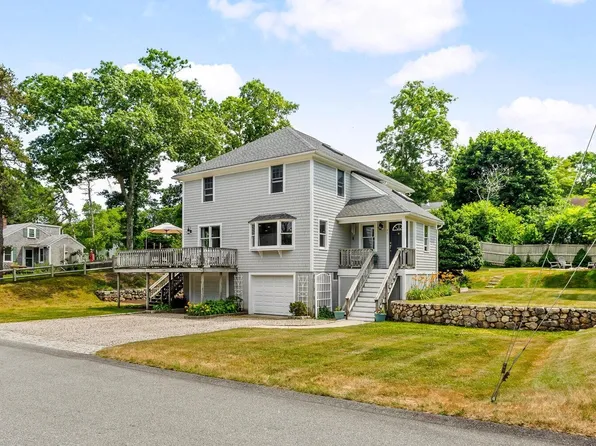 37 Berkeley Drive, East Falmouth, MA 02536