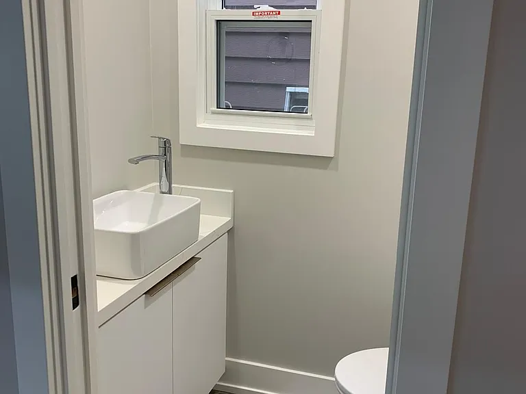 227 Logan Ave — Photo 2