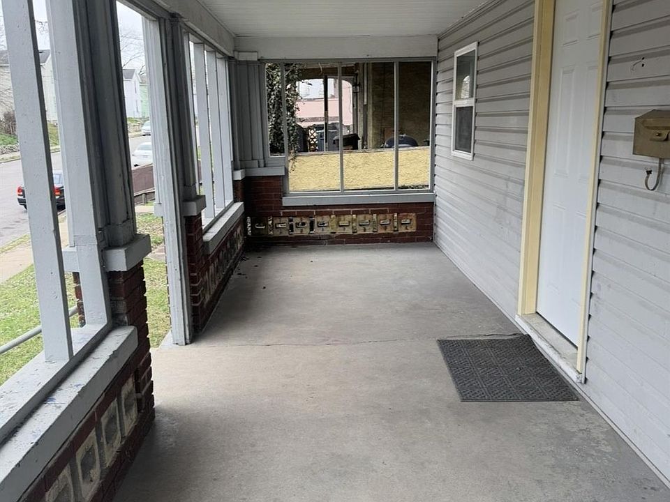 2nd image of 1302 Fairmount Ave