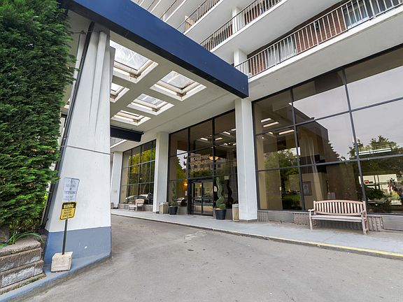 2nd image of 25-40 Shore Blvd #6C1