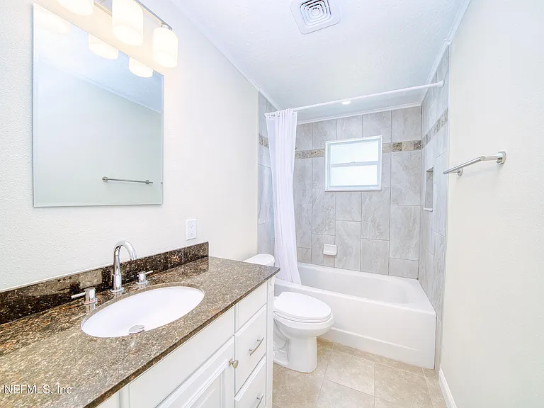 2517 Palm Ave — Photo 25