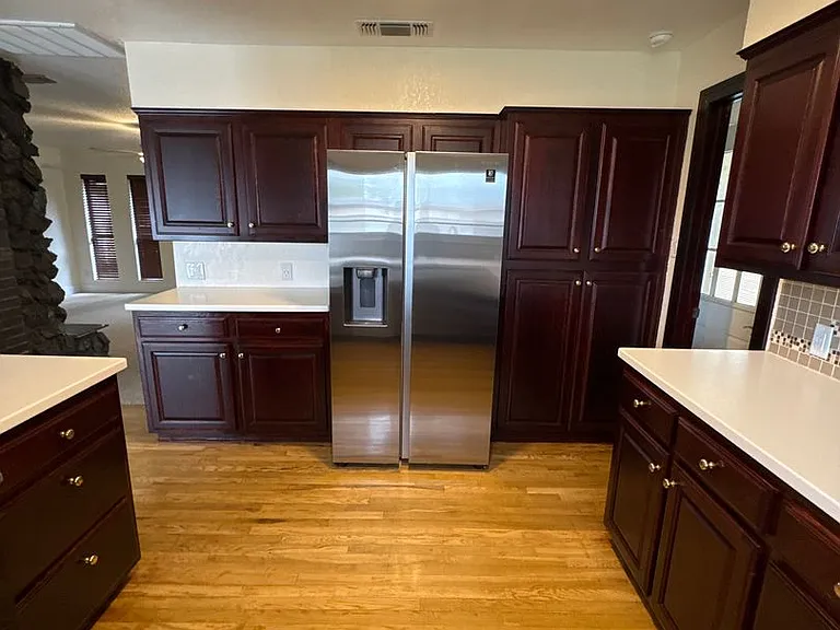 1317 Lexington Rd — Photo 34
