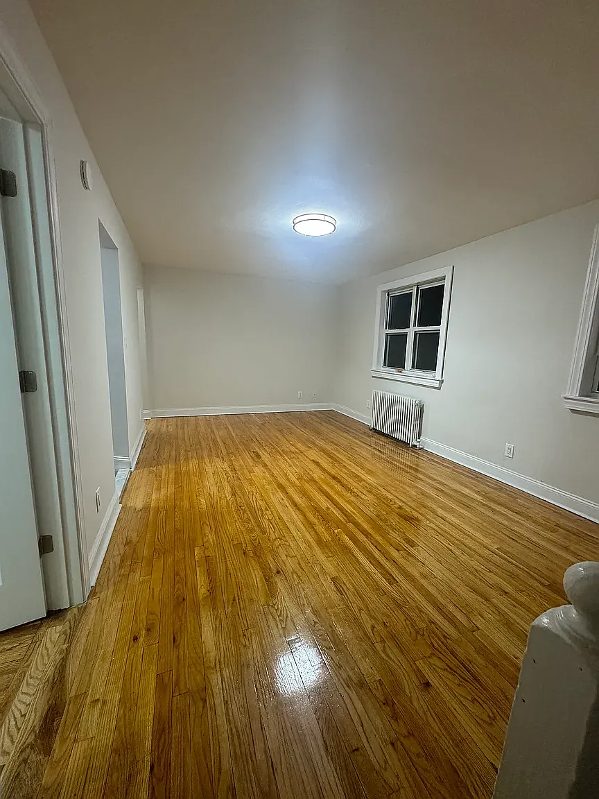 65-18 223rd Place — Photo 3