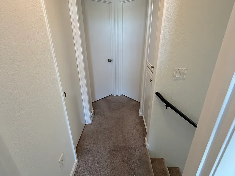 601 Hillhaven Dr — Photo 17