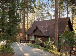 27390 Oakwood Dr, Lake Arrowhead, CA 92352