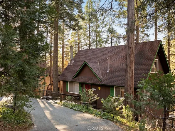 27390 Oakwood Dr, Lake Arrowhead, CA 92352