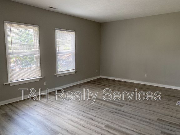 5th image of 3819 Boulevard Pl #2