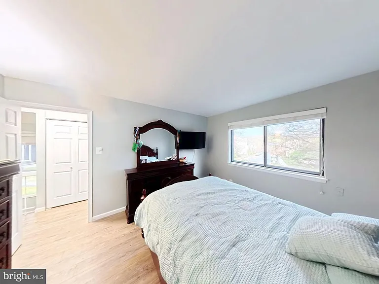 18428 Point Seneca Pl — Photo 15
