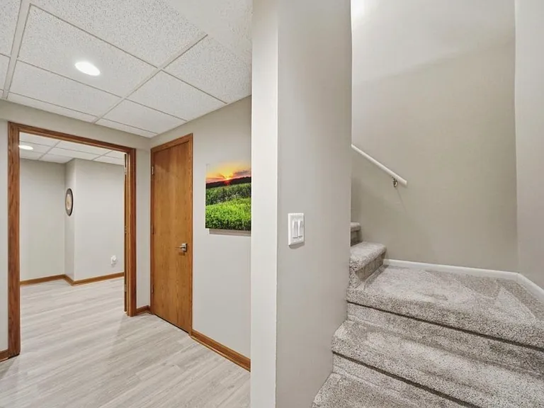 920 Carriage Way #12 — Photo 25