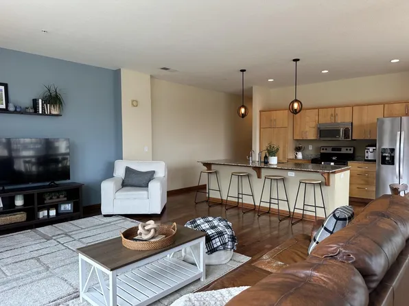 601 East Ogden AVENUE #612, Milwaukee, WI 53202