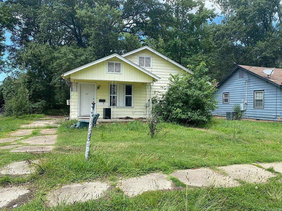 1st image of 203 W 26th Ave