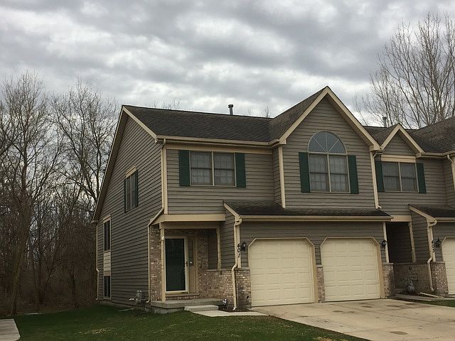 1st image of 401 River Bluff Dr