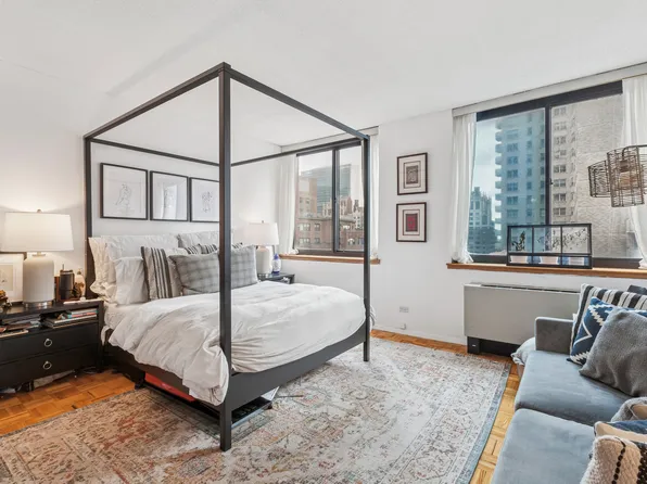 250 East 40th Street image 6 of 20