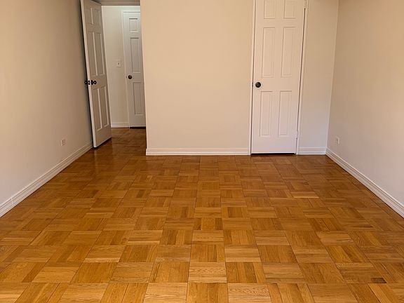 5th image of 155 E 34th St APT 15O