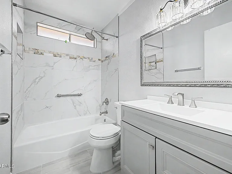 2457 W Redfield Rd — Photo 35
